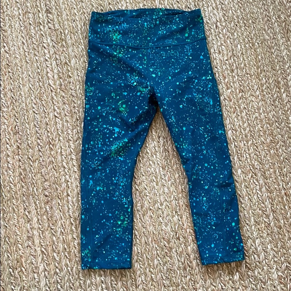Athleta Stash Capri leggings